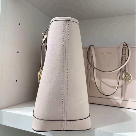 Michael Kors Jet Set Travel Large Saffiano Powder Blush Leather Tote Bag New - Picture 7 of 8